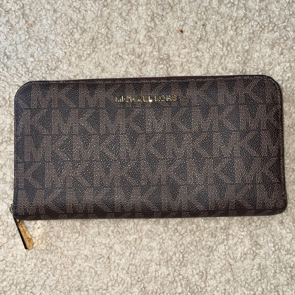 Michael kors large wallet